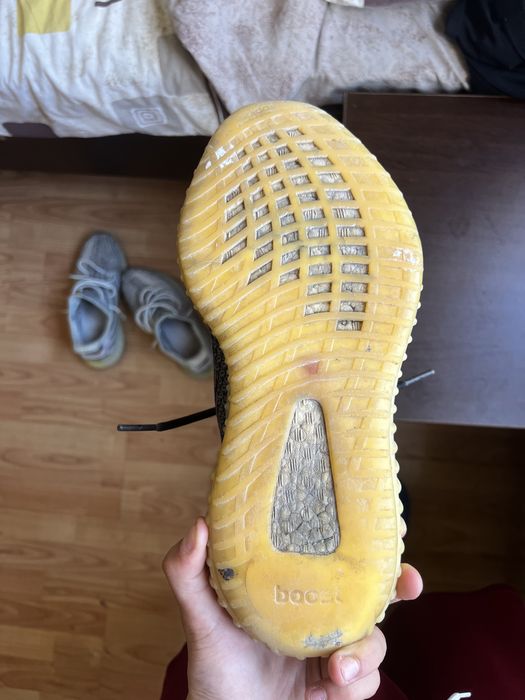 Yeezy 350 carbon ( nu jordan / balenciaga / off white )