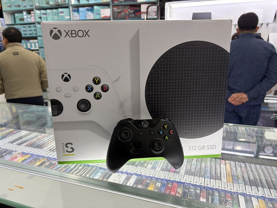 Xbox series S 512GB 2ДЖ+игры