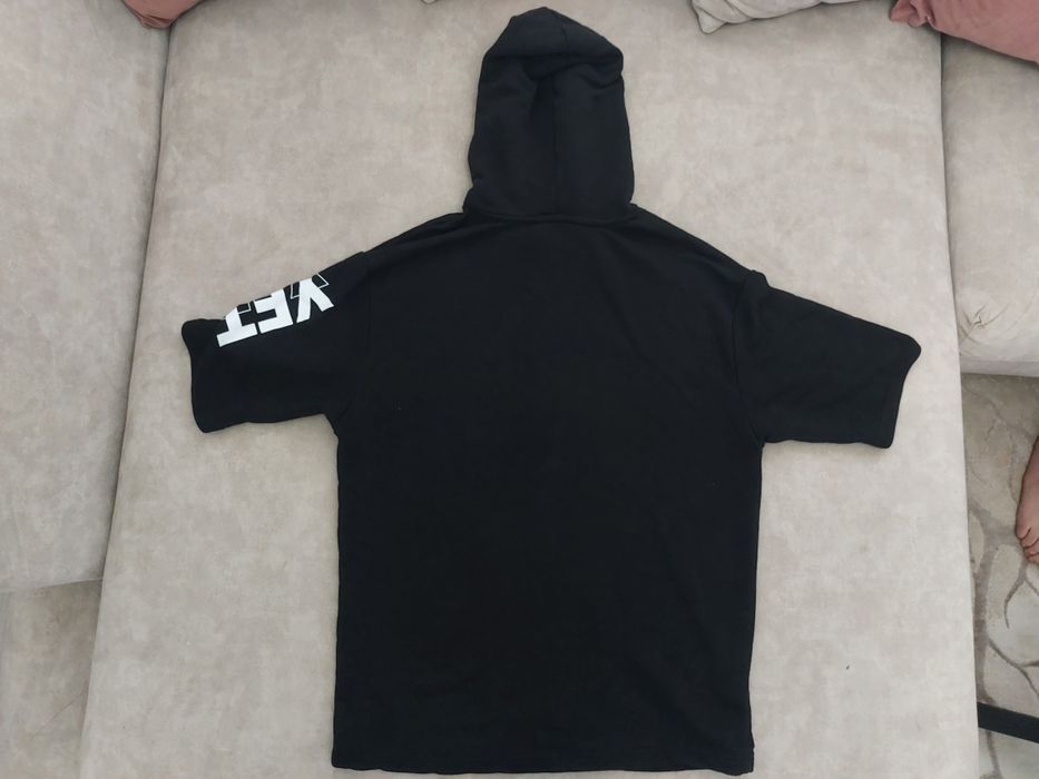 Tricou glugă Bershka S