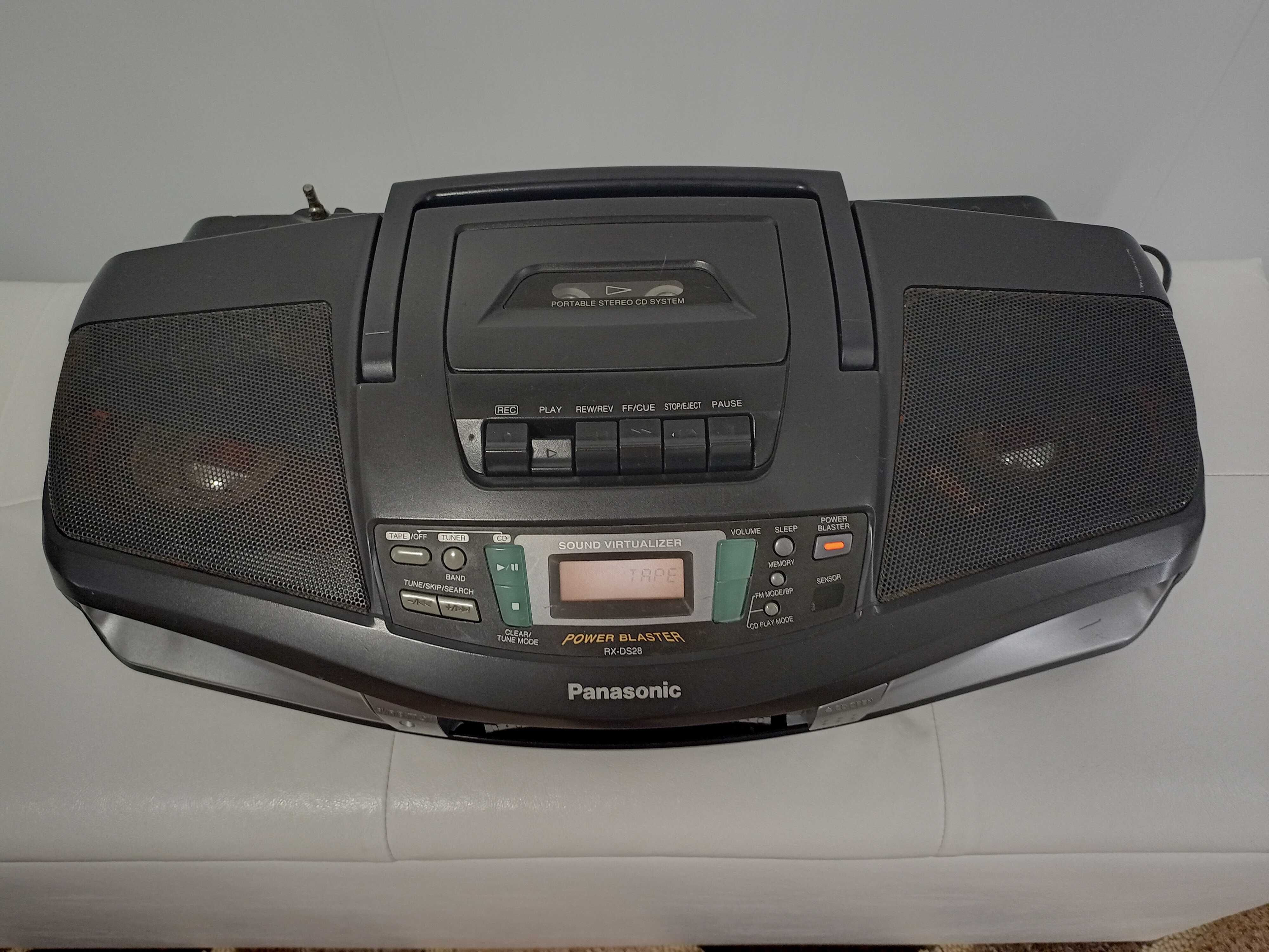 Продавам касетофон Panasonic RX-DS28.