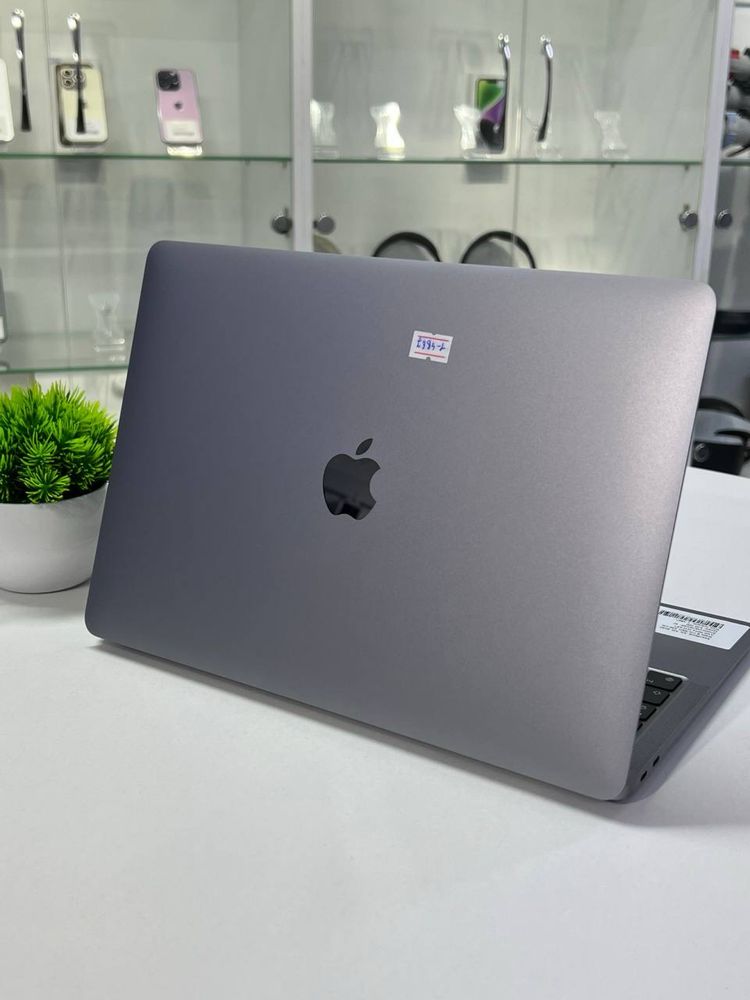 MacBook Air M1 2020