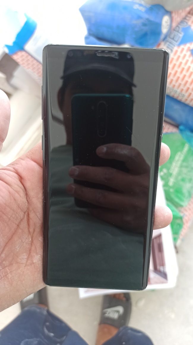 Samsung Note 9 6/128 Srochna sotiladi