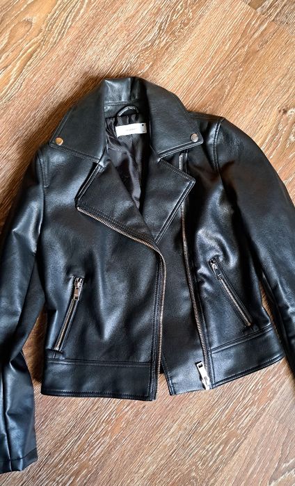 НОВО! Reserved дамско кожено яке XS