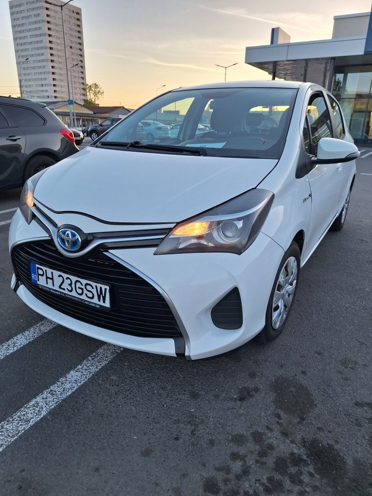 Toyota Yaris Hibrid 2016