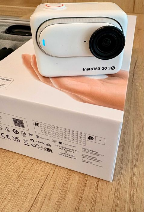 Продавам Action камера Insta360 GO 3S (4K, 128GB)