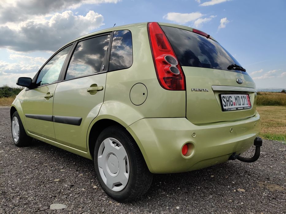 Vând Ford Fiesta 1,6 tdci 90 cp