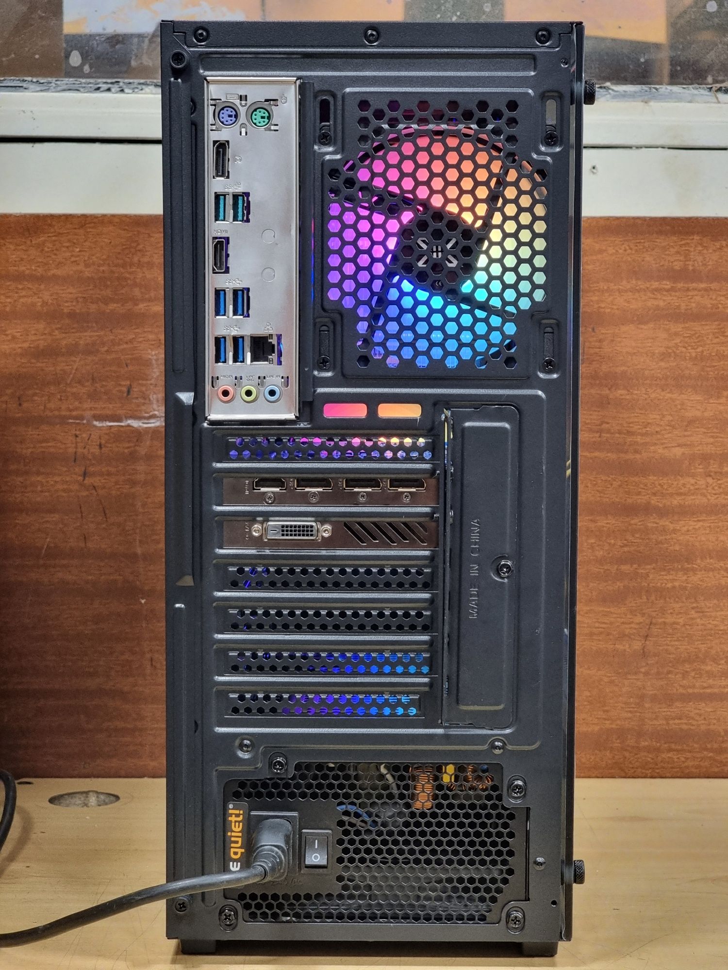 Геймърски Компютър/I5 9600K/16GB RAM/SSD-512+500GB/GTX 1070 8GB