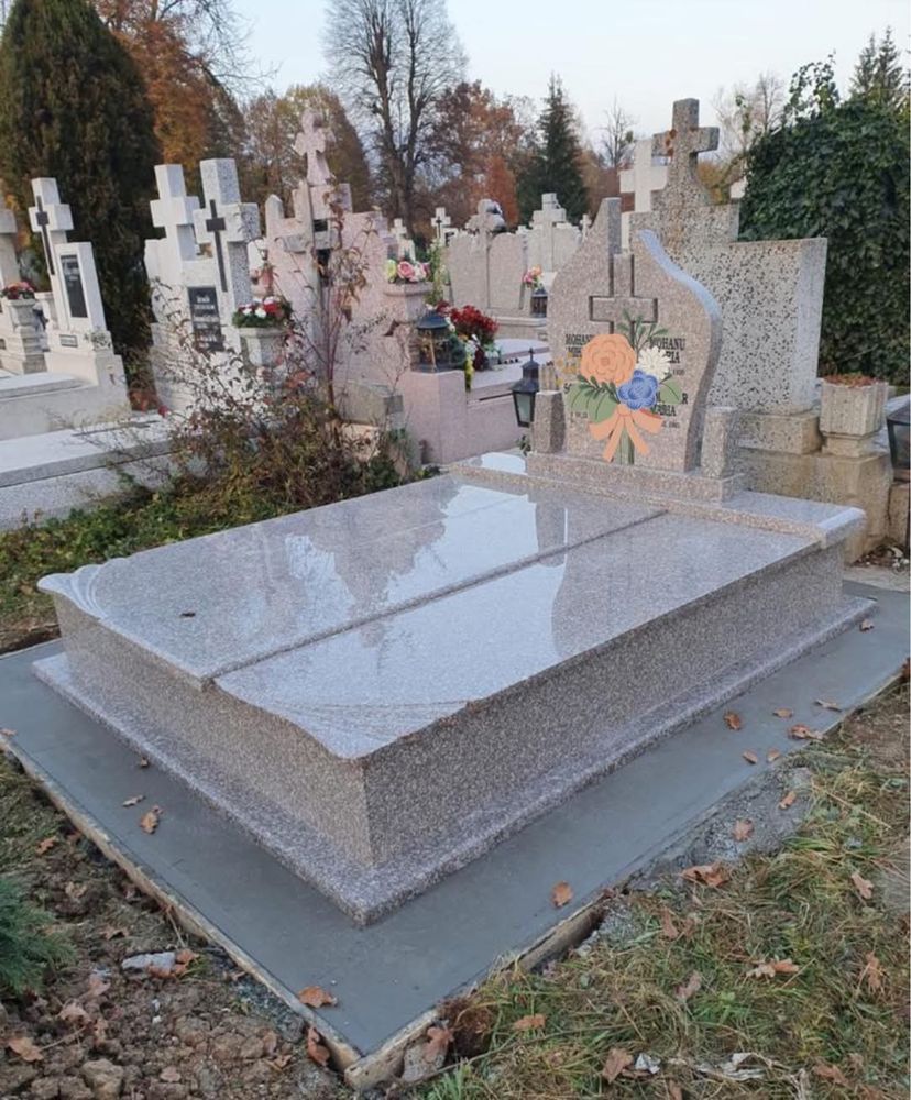 Monumente funerare