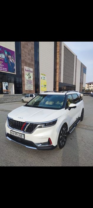 Kia carnival sotiladi