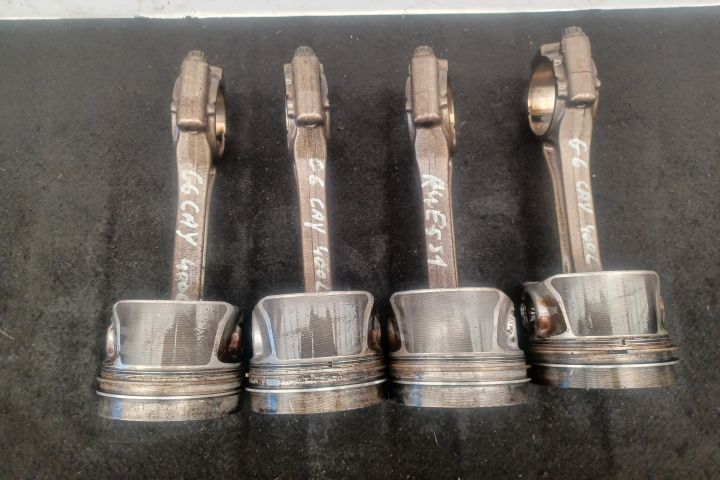 Bolt piston motor 1.6 CAY 1.6 CAY Volkswagen VW Golf 6 [2008 - 2015]