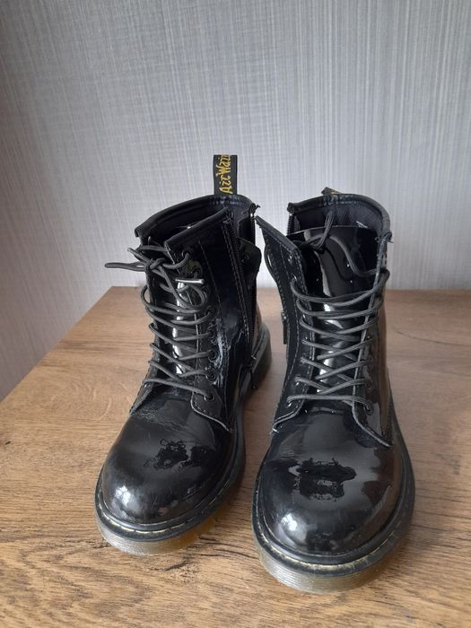 Dr martens детски обувки 33.5 номер.