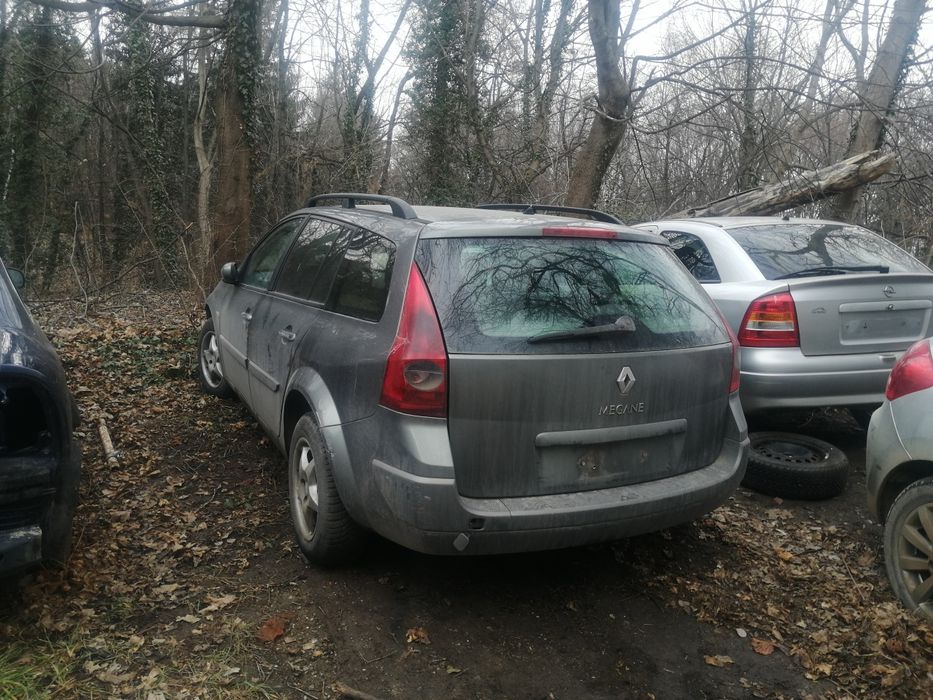 Рено меган на части