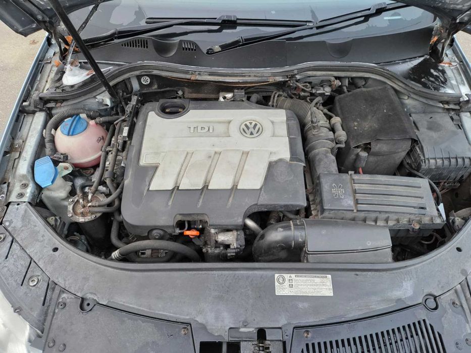 VW Passat 2.0 TDI, 140 CP 2009 UK