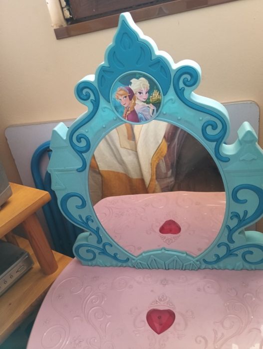 Детска тоалетка -Леденото кралство