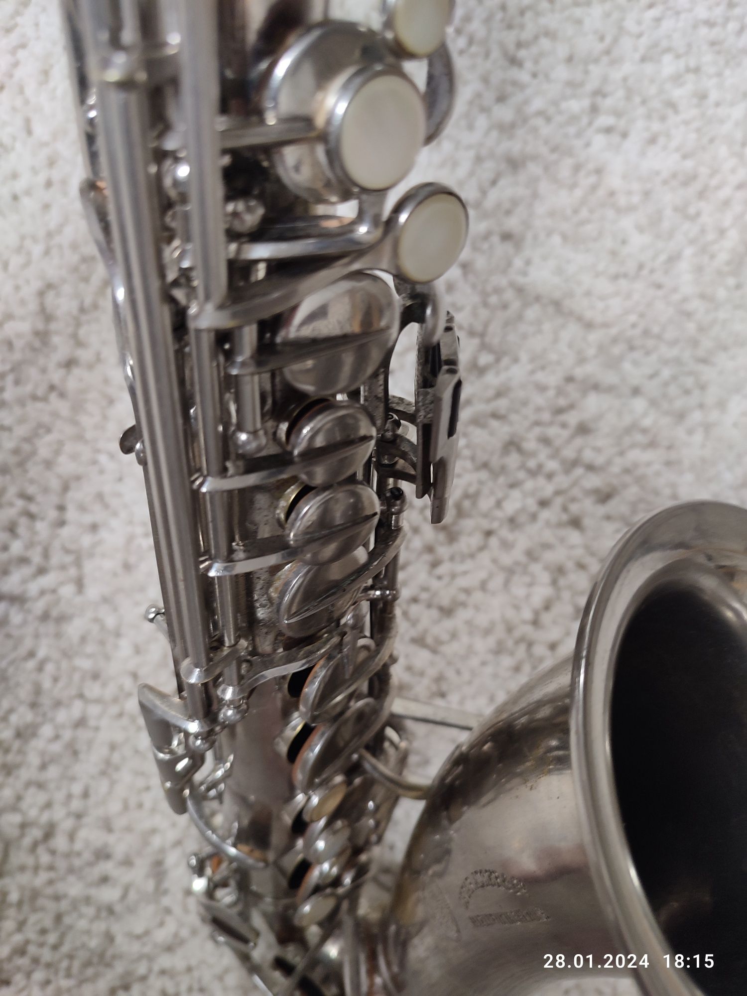 Reparații saxofon clarinet