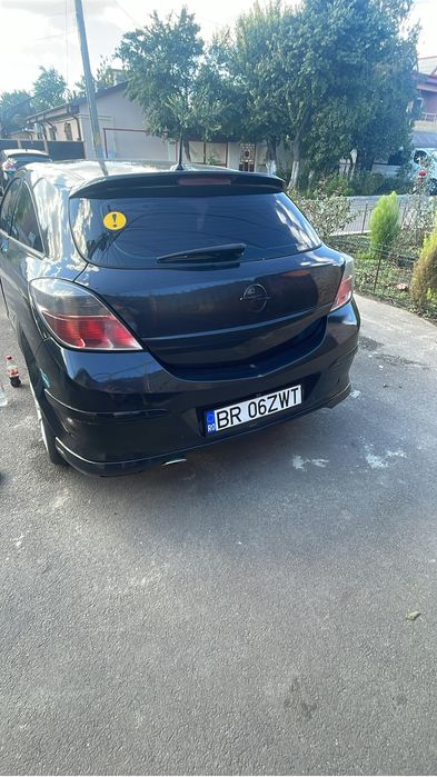 Opel astra h gtc