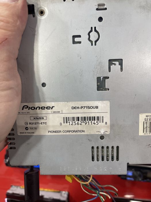 Pioneer 7150 disk, aux, usb bor xolati idiyal zamen bor