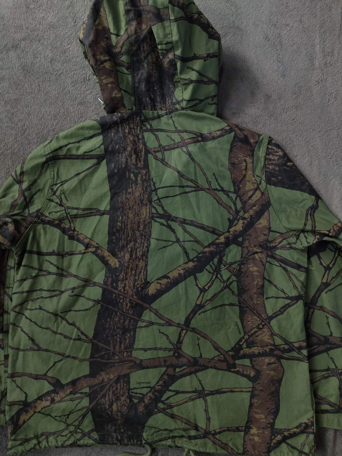 Supreme field pullover