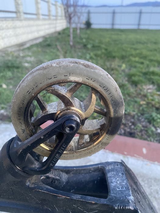 trotineta ethic erawan v2 custom stare buna