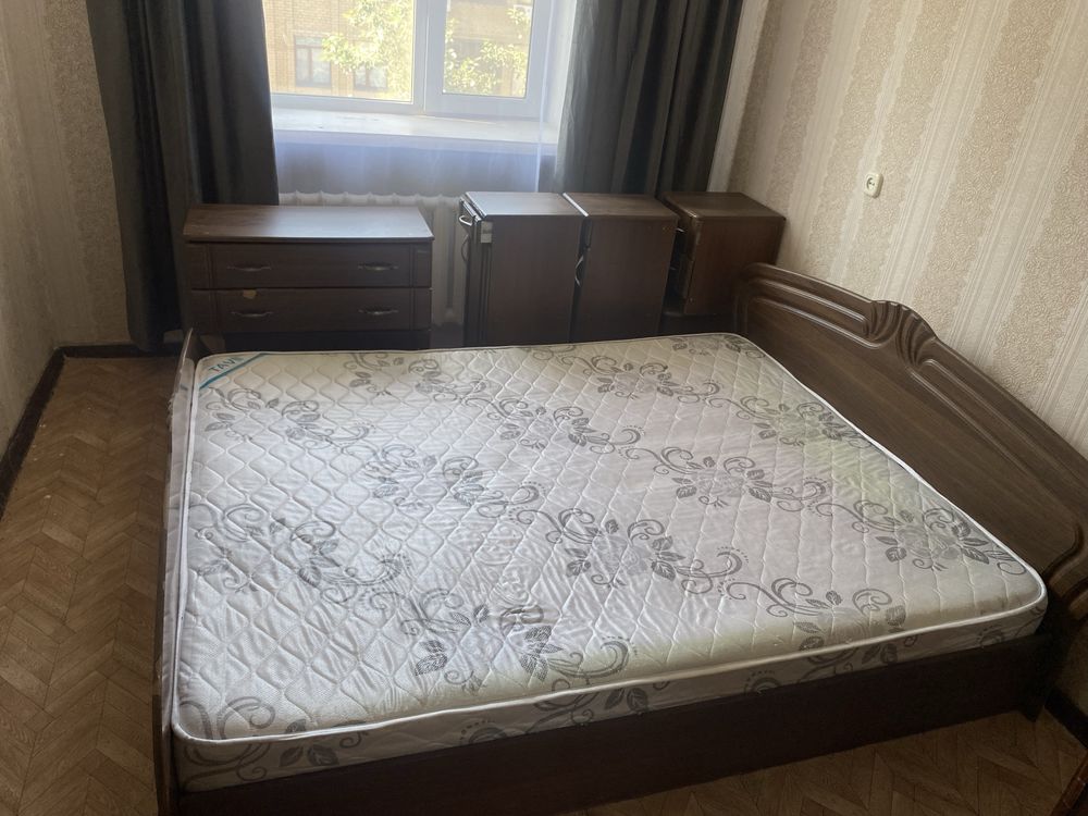 Продам гарнитур с матрасом