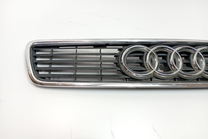 Grila  capota 8D0853651 Audi A4 B5