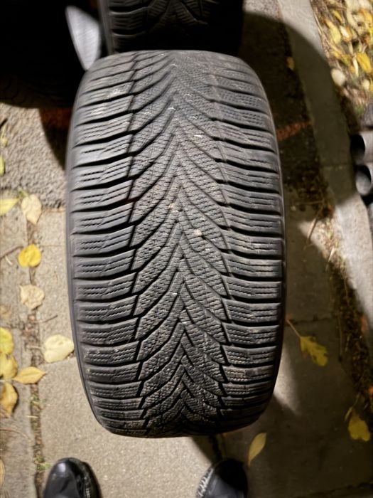 Зимни гуми 245/40/18