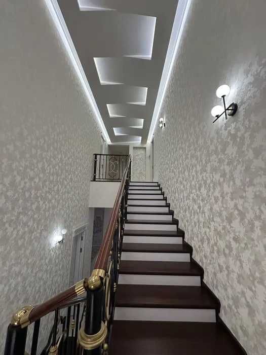 Сарбон продается дом Мирзо Улугбек Соток 6,8  Фасад 40м Ор Автобаза