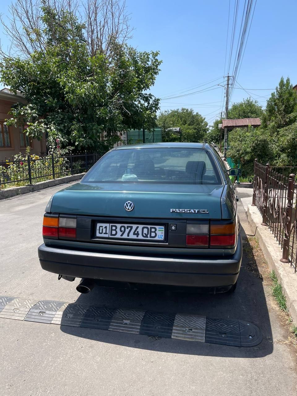Volkswagen Passat B3 седан