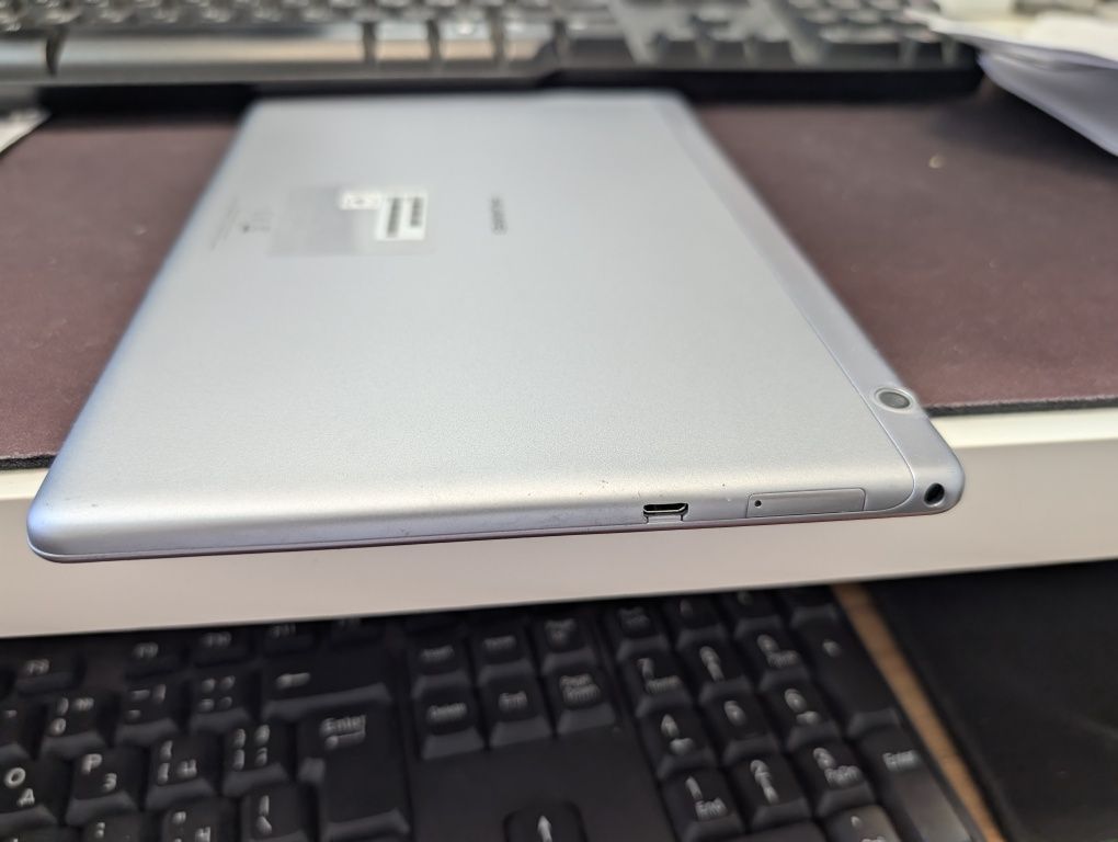 Таблет Huawei MediaPad T3 10, Quad Core, 9.6" 32GB