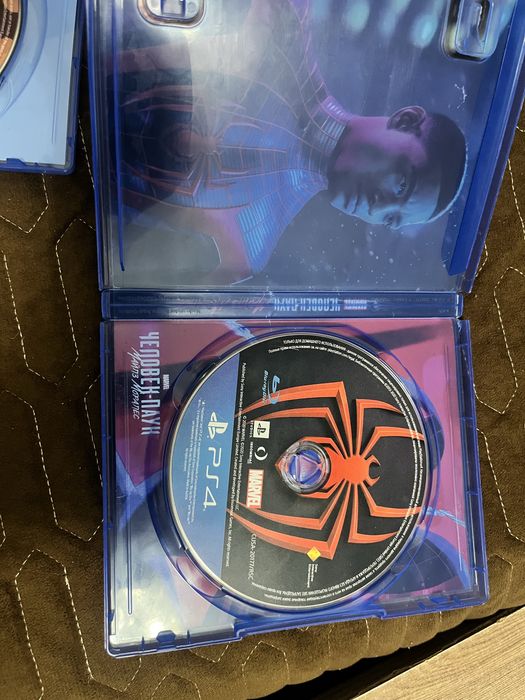 Продам 2 игры