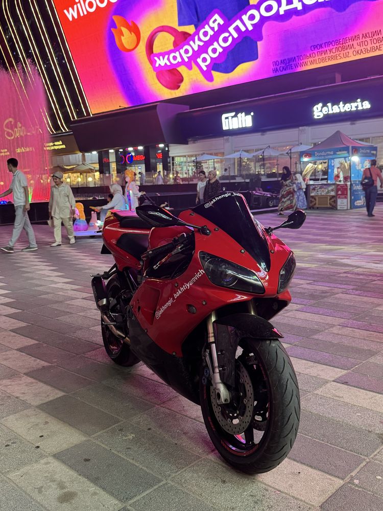 Motobike Yamaha R1