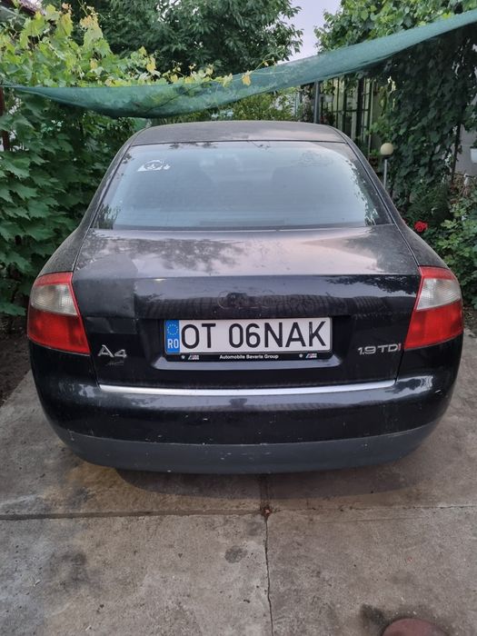 Audi A4 B6 cutie defectă