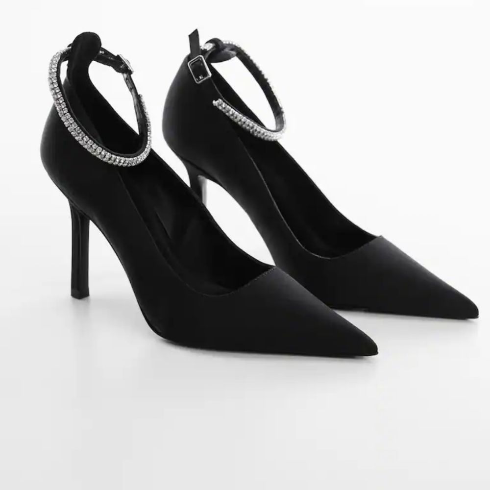Pantofi Mango 40. Ca noi