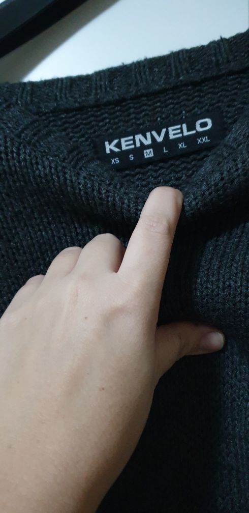 3 мъжки пуловера и карирана риза Кенвело