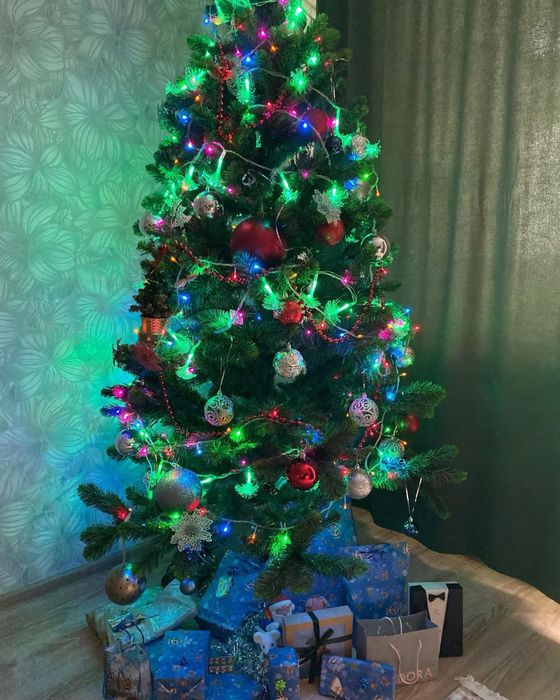 Елка 2 000 тенге , хорошее состояние