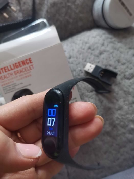 Продам фитнес часы