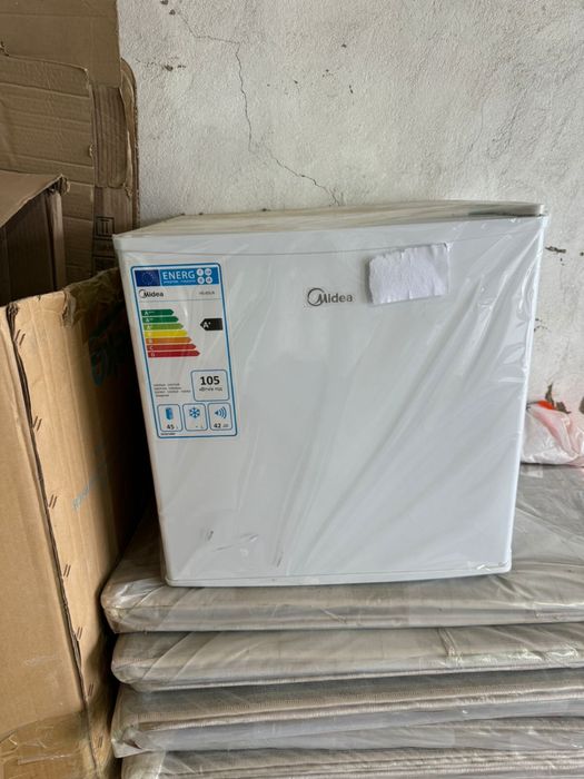 Холодильник маленький