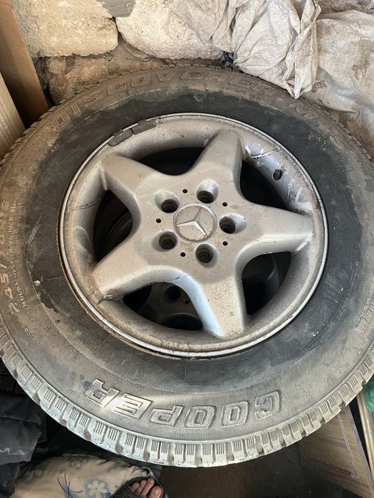Титанка с шины от мерседес мл 320 зимний