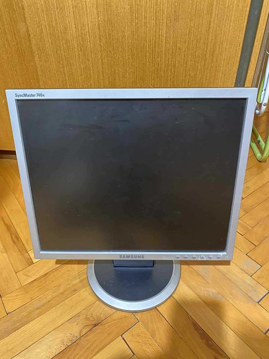 Монитор Samsung 17 инча