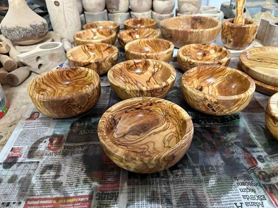 Дъски за мезета от маслиново дръвче, купи и ханчета