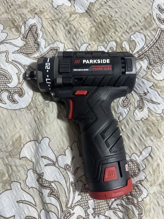 3 seturi noi parkside performance bormasina 12v