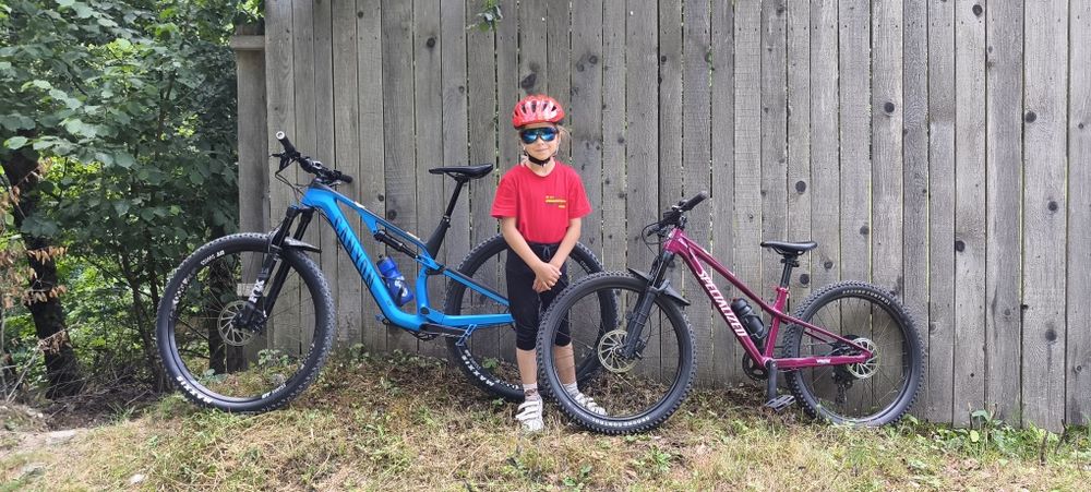 Specialized riprock 24 expert Rasberry