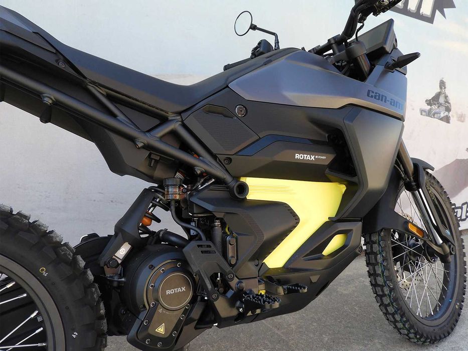 Motocicleta electrica Can-Am Origin 35kW 2025 Rate | Leasing