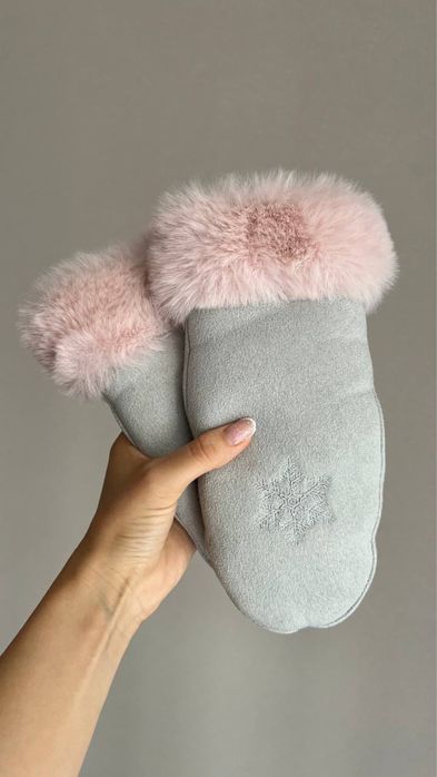 Продам варежки зимние б\у в хорошем состоянии.