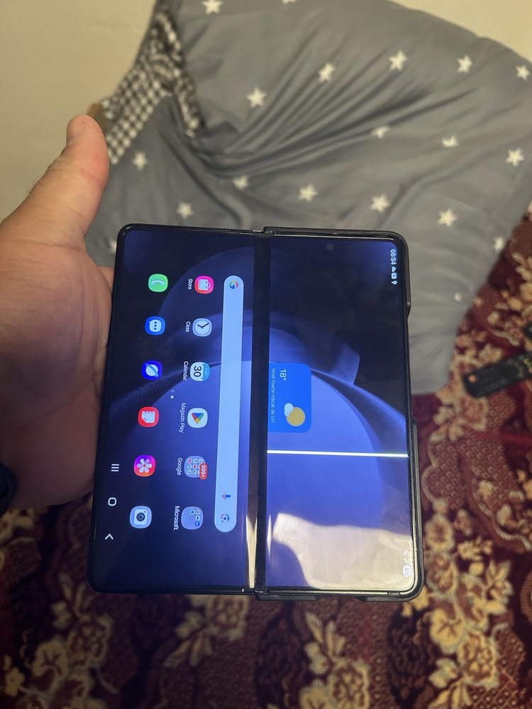 Samsung z fold5 sau schimb cu scuter
