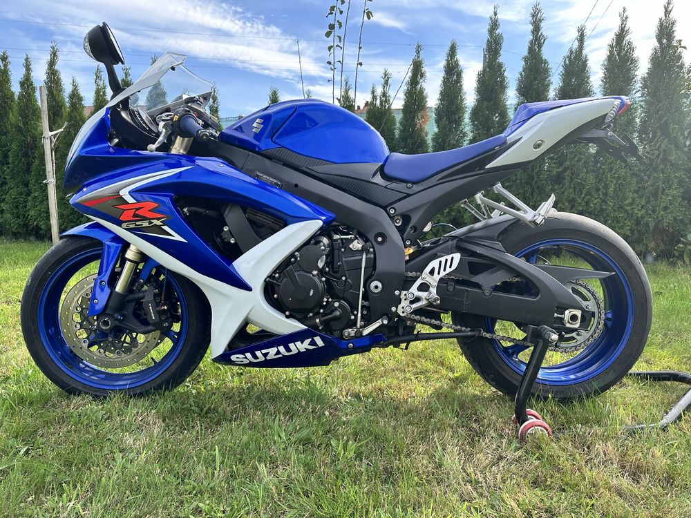 Suzuki GSX-R600. K8.