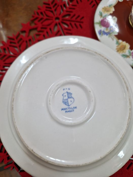 Красива порцеланова купа кутийка Finest Porcelain