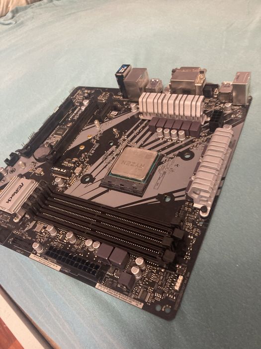 Placa de basa A320M Pro4-F AM4 + Ryzen 5 3350G