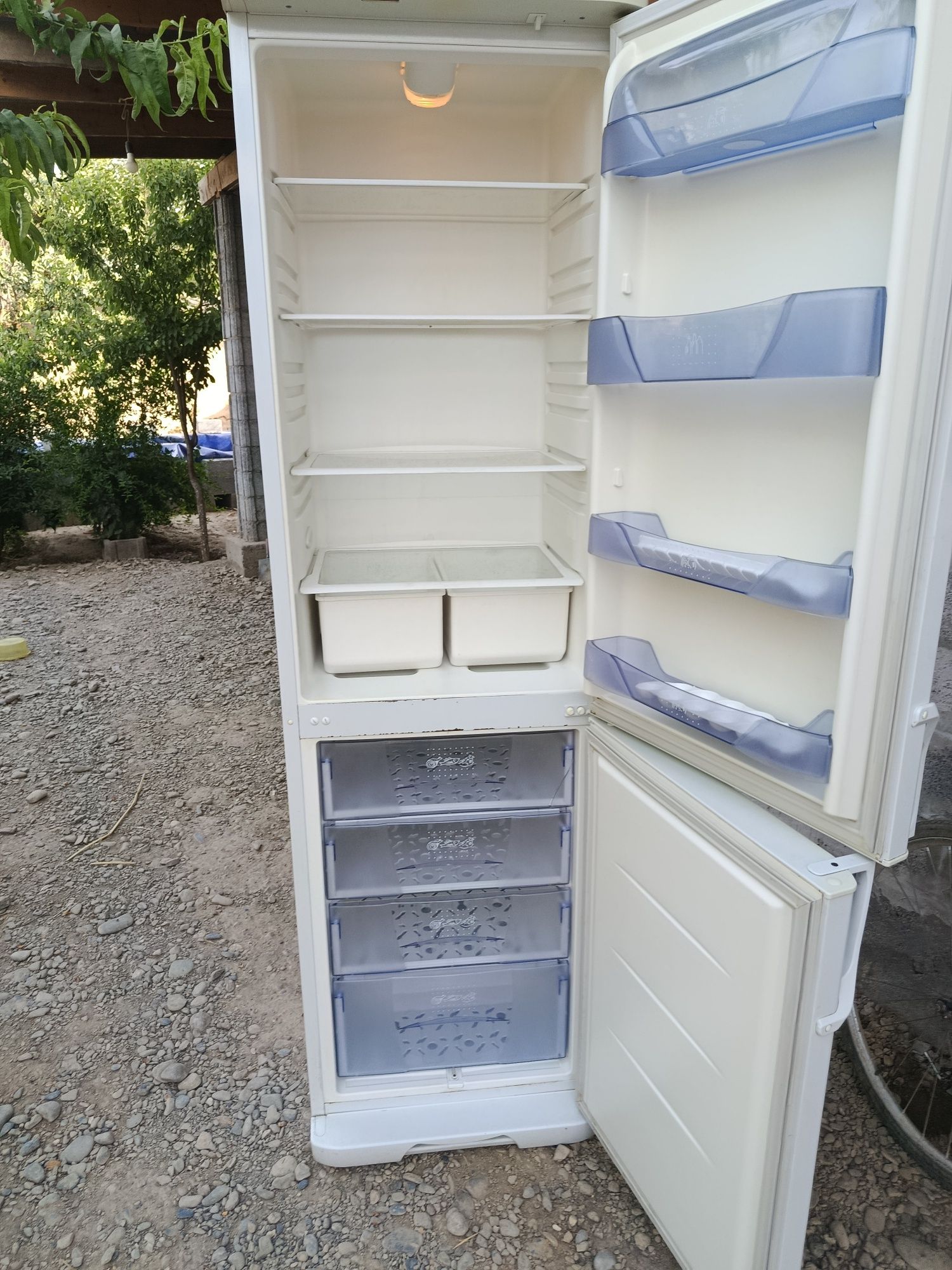 Xoladelnik bryusa 2,07 kottasi