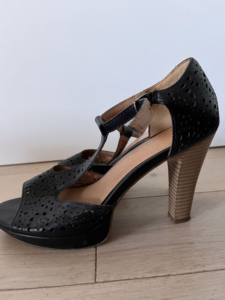 Sandale piele cu platforma